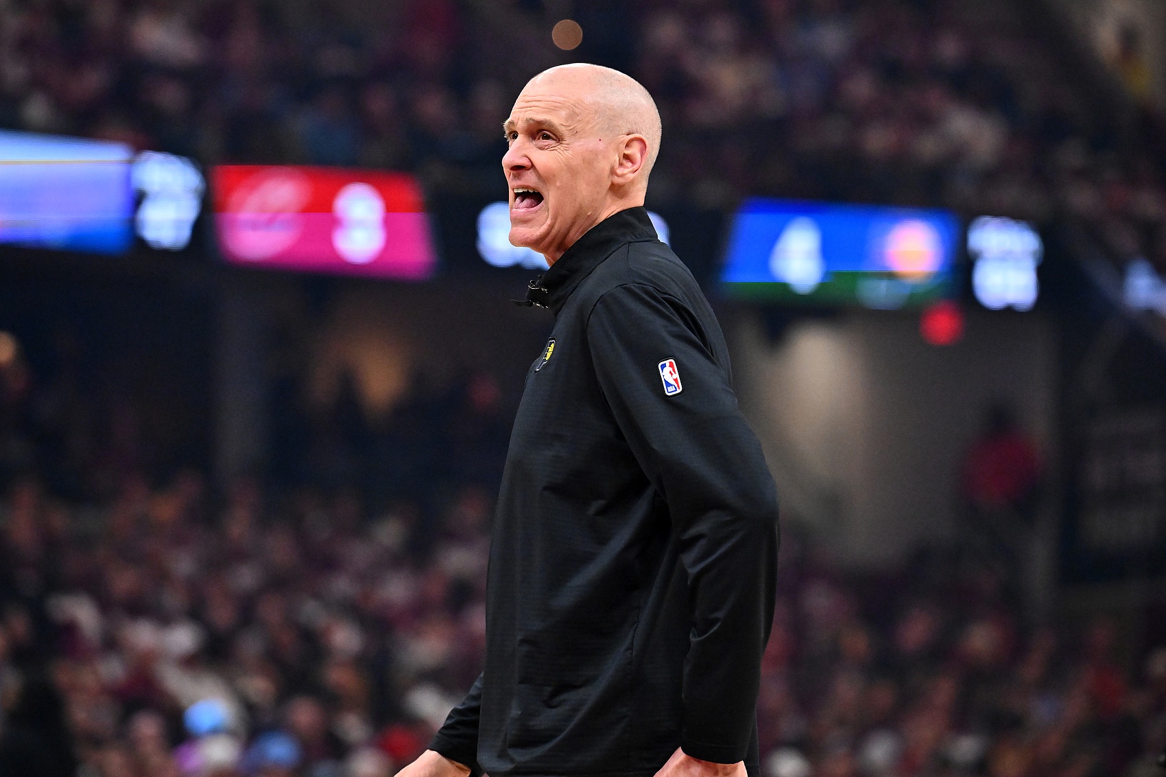 包含足总杯冲刺阶段走向成谜；费城76人刷新队史纪录；气氛紧张；身体对抗强度拉满的词条