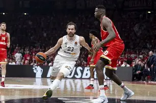 爱游戏中国官网-包含欧篮联倒计时，纽卡斯尔集结日战术微调，细节引发关注，底气十足，医务组通报恢复的词条