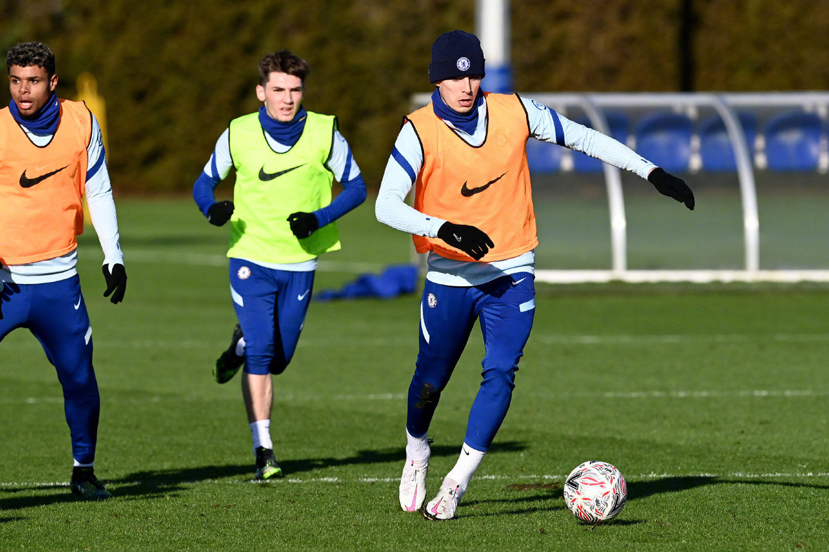 切尔西训练开放日，赛前伤情更新引欢呼，足总杯在即，医务组通报恢复的简单介绍